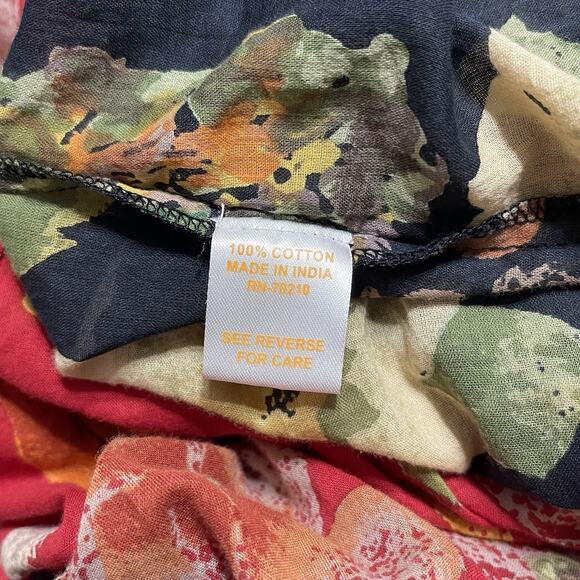 La Cera Reversible Floral Midi Skirt Size L Red Black Watercolor Flowy India - Picture 9 of 11